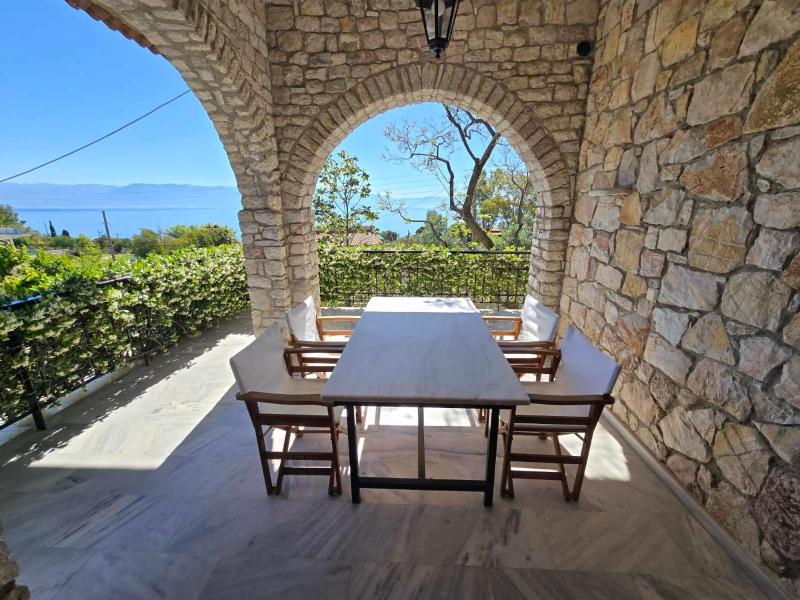 Superior One-Bedroom Apartment with Sea View (4 Adults)  image 1