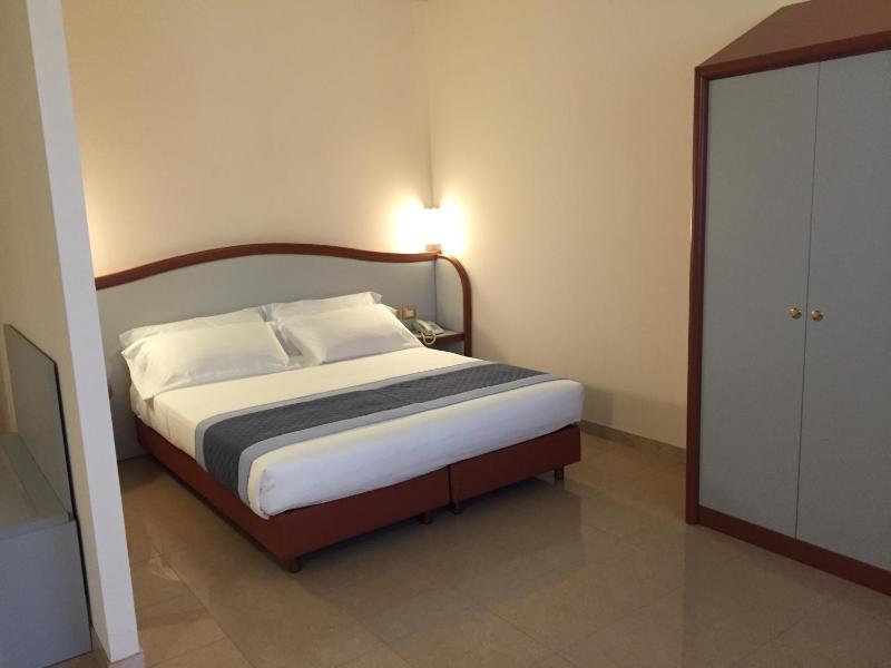 Double or Twin Room with Balcony image 1
