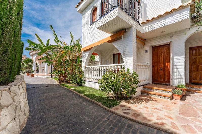 Playa Carabassi Villa Images