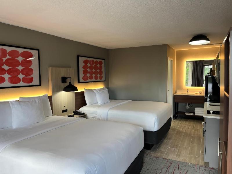 Haven Suite with Two Queen Beds - Non-Smoking image 3