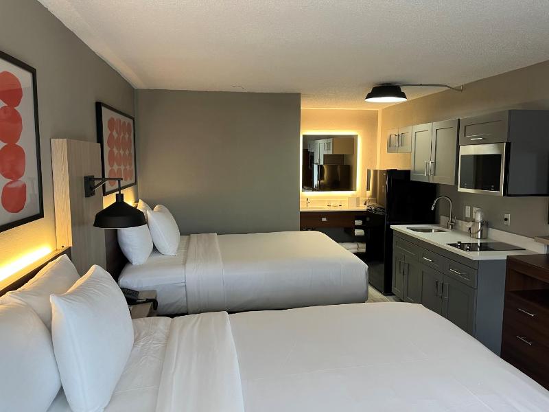Haven Suite with Two Queen Beds - Non-Smoking image 4