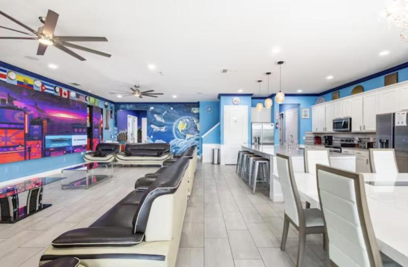 Orlando Best Secret 2025 Large Luxury Vacation Home - image 35