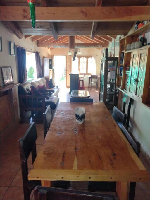 casa al pie del cerro Otto rodeada de bosque. - image 13