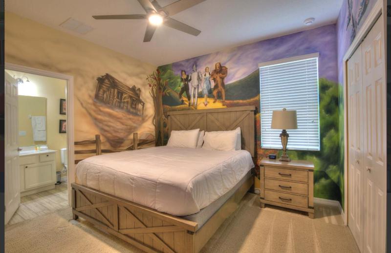Dream Bowling Villa 14BR Heated Pool & Theater - image 26