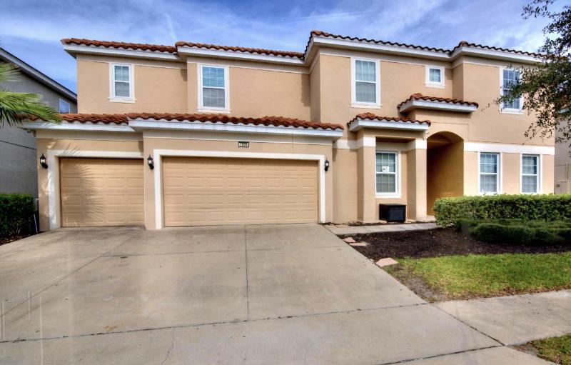 Dream Bowling Villa 14BR Heated Pool & Theater - image 17