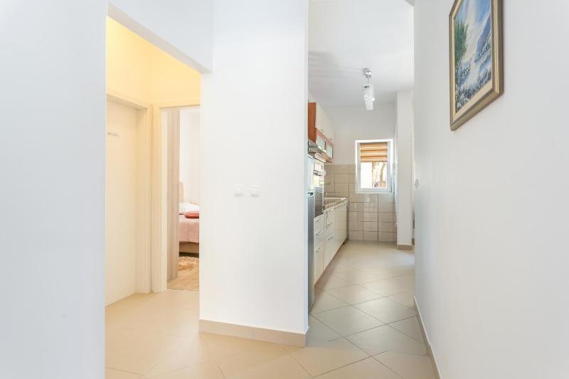 Apartments with parking space Kastel Novi Kastela - 22702 - image 19