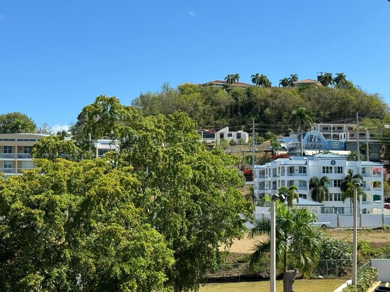 Apartment with Sea View image 2