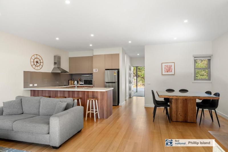 3-6 Broughton Ave Cowes - image 6