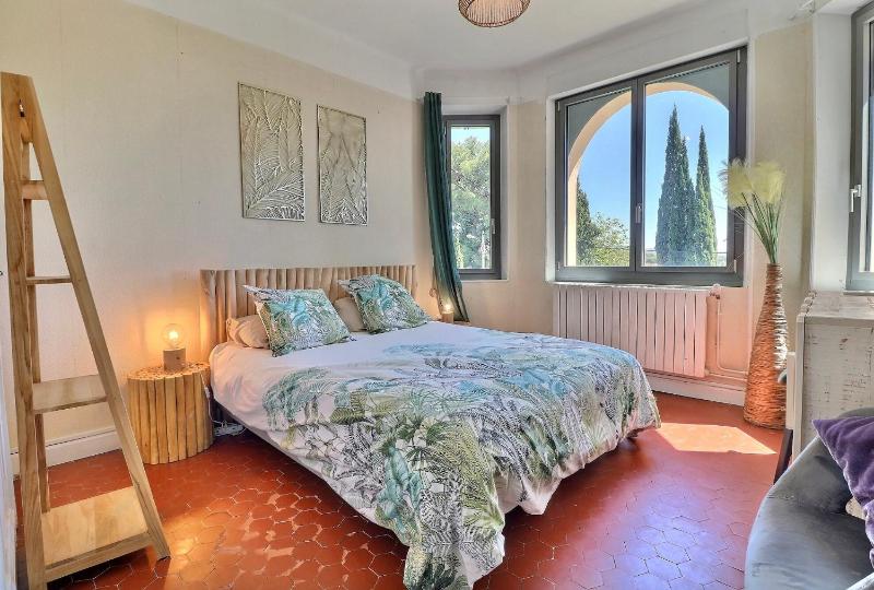 Domaine du Peymian-Villa Art Deco - image 2