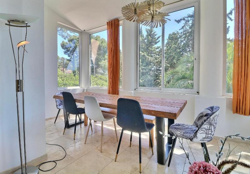 Domaine du Peymian-Villa Art Deco - image 9
