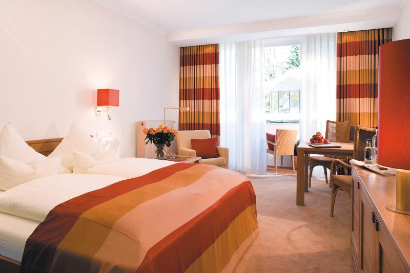 Doppelzimmer mit Balkon image 1