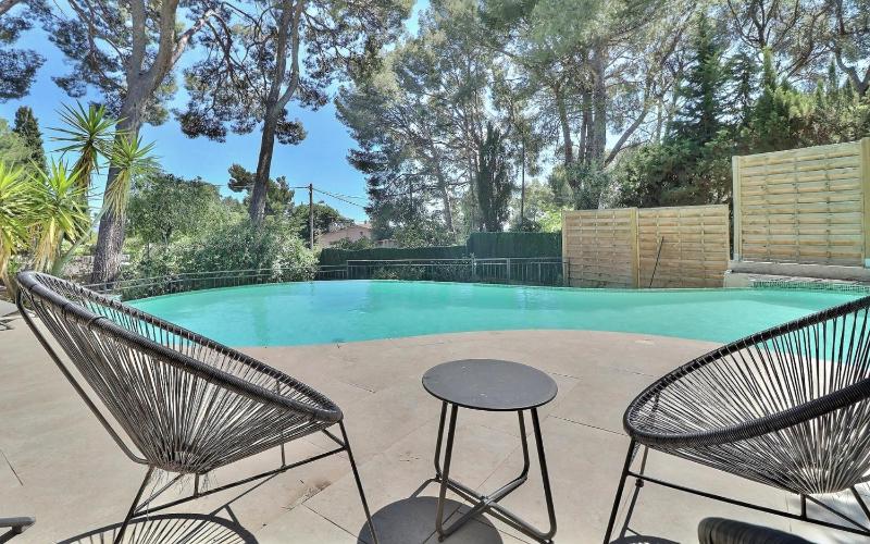 Domaine du Peymian-Villa Art Deco - image 4