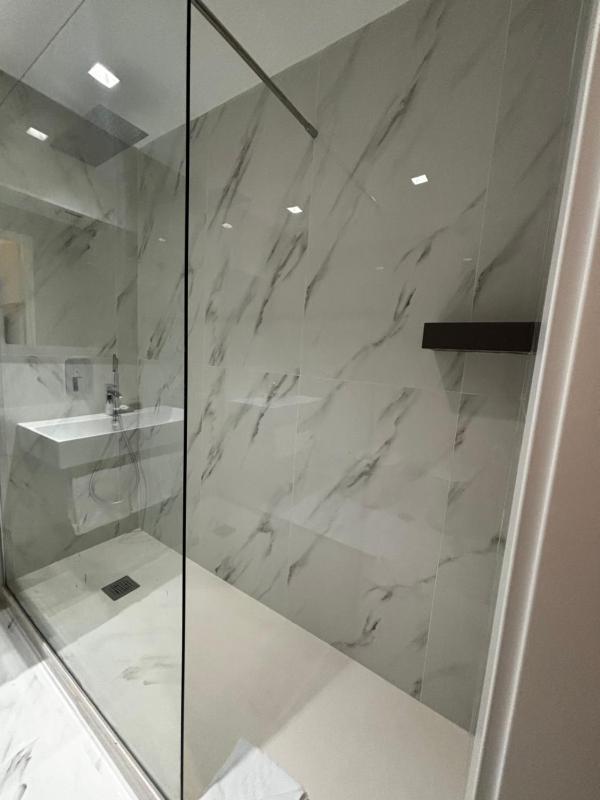 Deluxe Triple Room image 3