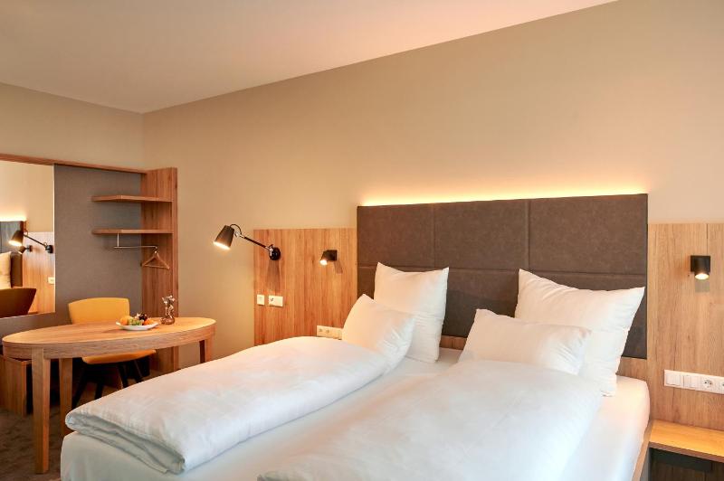 Superior Double Room image 3