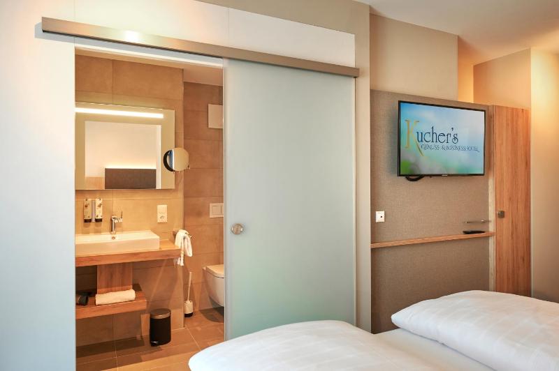Superior Double Room image 4