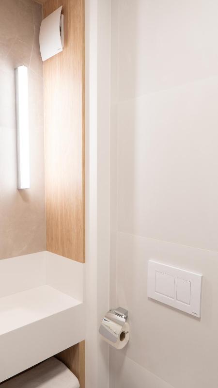 Economy Double Room image 3