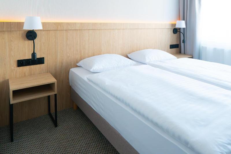 Economy Double Room image 1