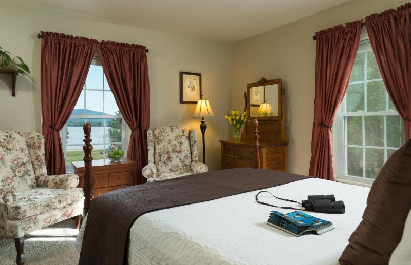 Double Room with Lake View 2 image 1