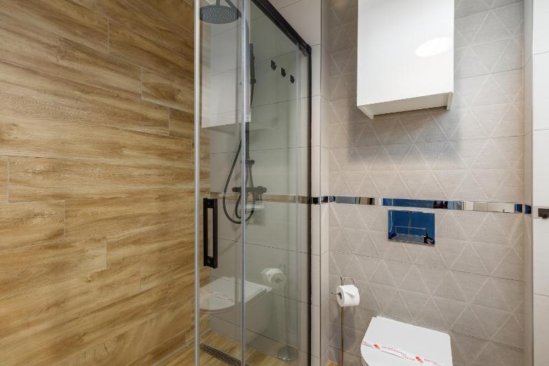 Kasprowicza 20 Swimming Pool by Jantar Apartamenty Kołobrzeg - image 21