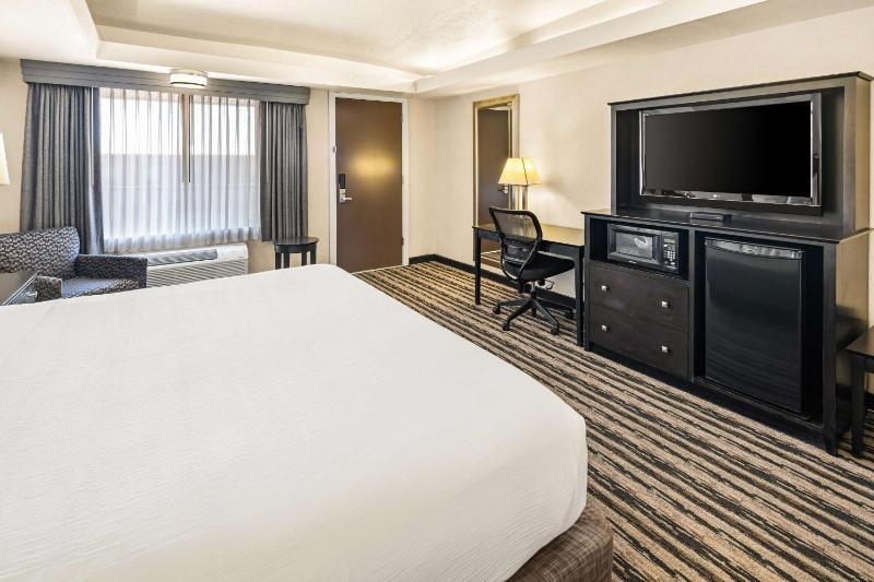 King Room - Non-Smoking image 1