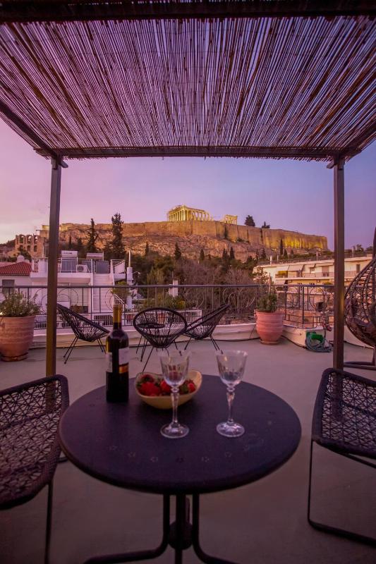 Calliope & Terpsichore by Heloni Apartments - image 13