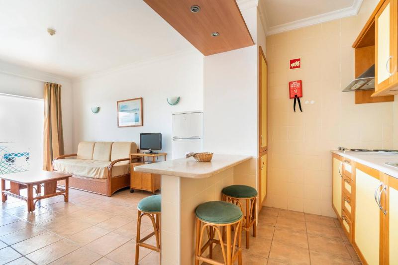 One-Bedroom Apartment image 1