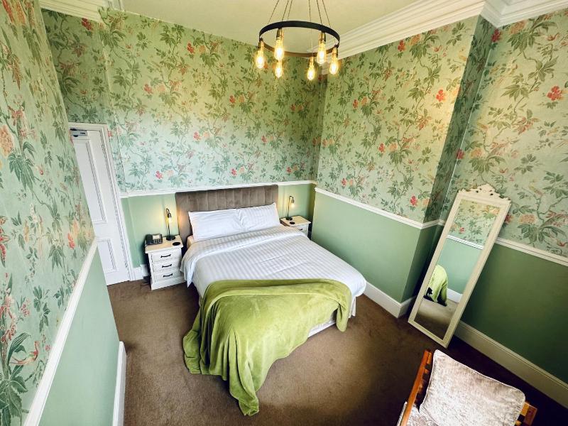 Executive Double Room image 1