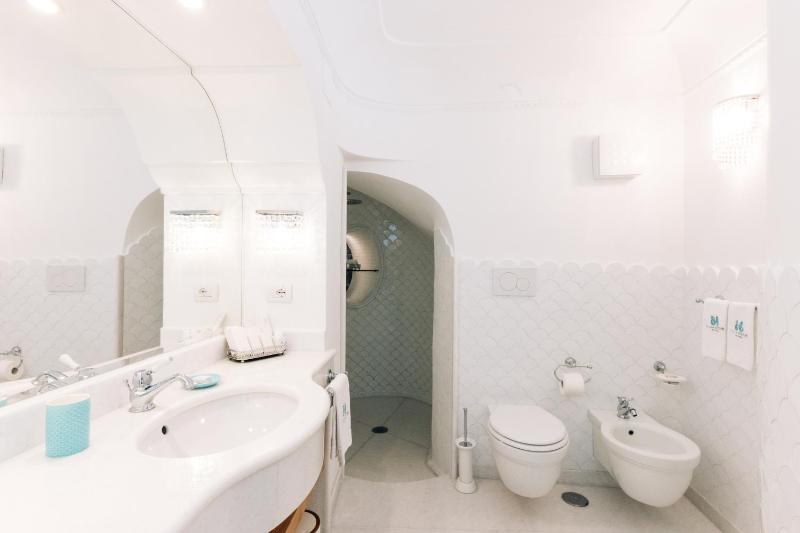 Villa Boheme Exclusive Luxury Suites - image 28