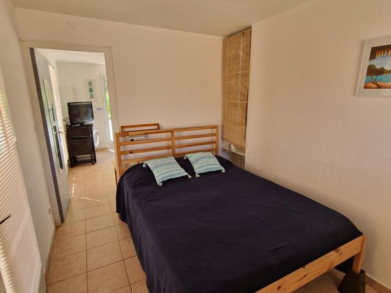 Appartement Hyères : 2 pièces jardin privé proche plage et port WIFI parking - FR-1-335-161 - image 7