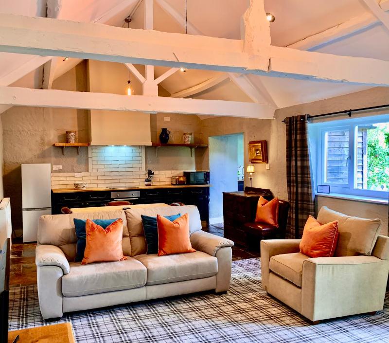 One-Bedroom House image 3