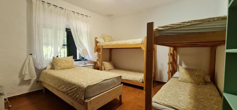 Four-Bedroom Villa (12 Adults) image 3