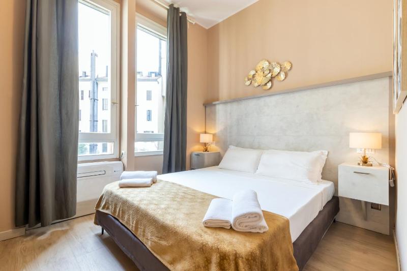 Studio - Via Napo Torriani 22 image 1