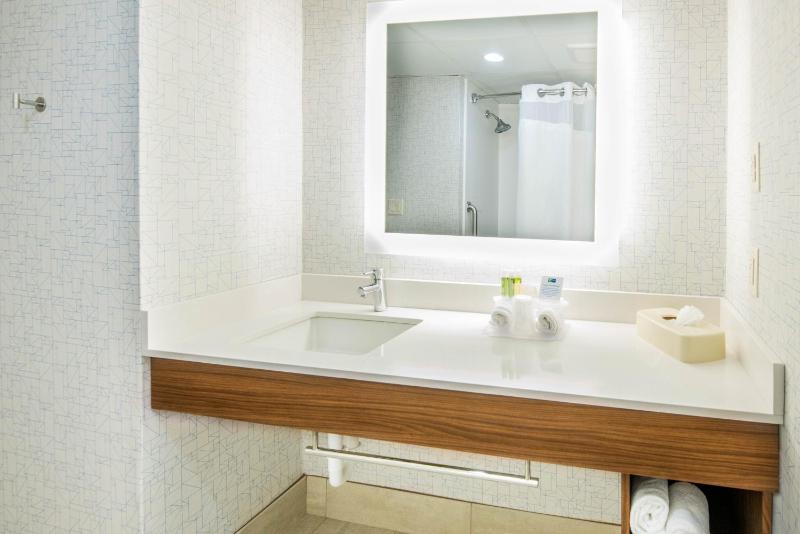 Standard Room image 1