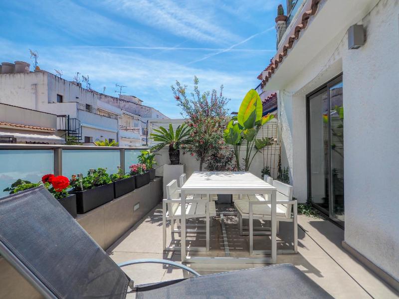 Chic by Hello Homes Sitges - image 25