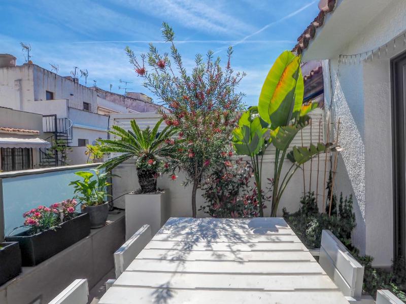 Chic by Hello Homes Sitges - image 12