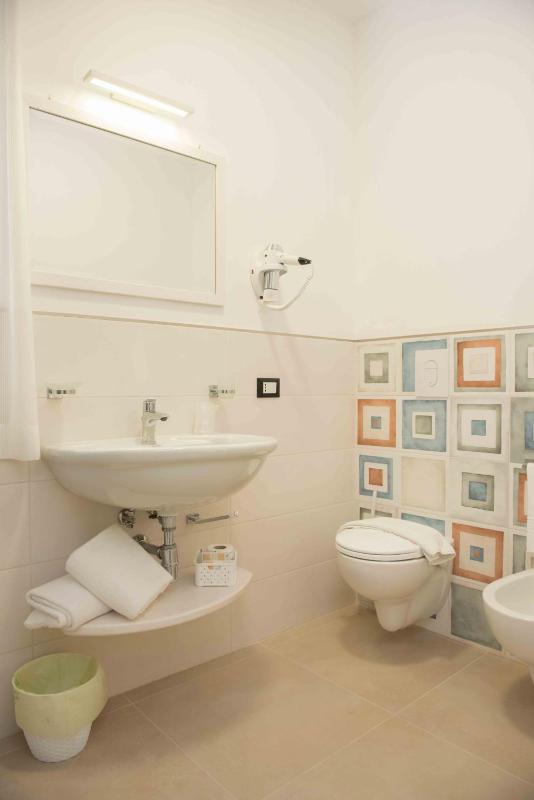 Superior Quadruple Room image 3