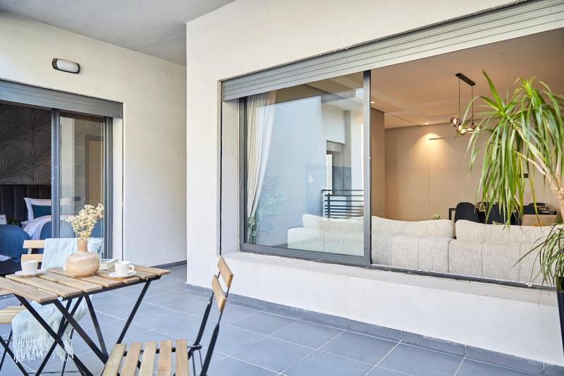 Modern Elegance 3 Bed Escape in Trendy Casablanca - image 16