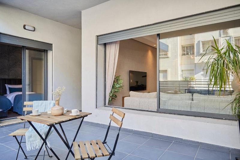 Modern Elegance 3 Bed Escape in Trendy Casablanca - image 7