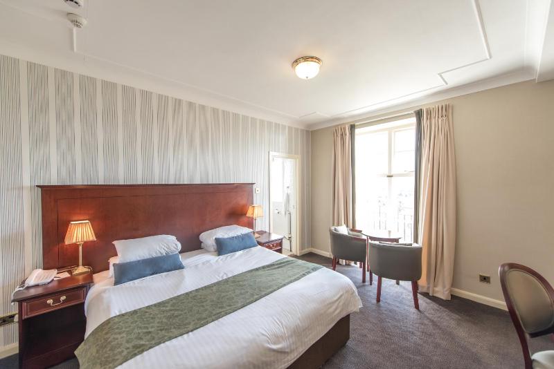 Superior Double Room with Sea View image 1