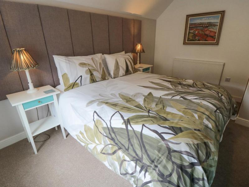 May Cottage - image 6