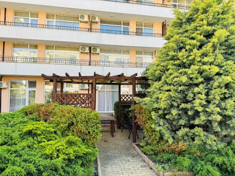 GRAND KAMELIA B 28 Large Studio Sunny Beach - image 25