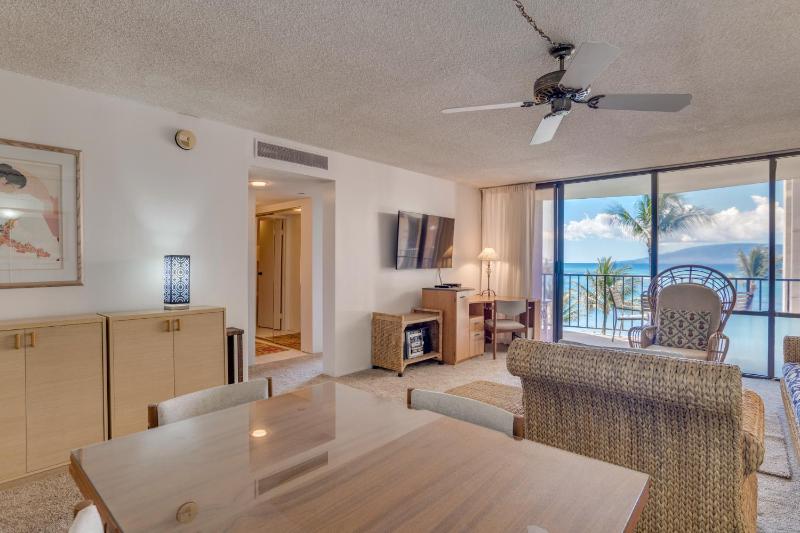 Valley Isle - image 19