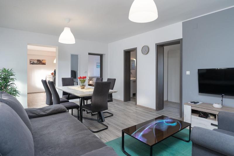 Four-Bedroom Villa image 1