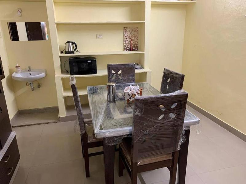 KesarHomes-HomeStay- FLT202-2nd Flr-2BHK-APT-AC-Lift-Kukatpally - image 9