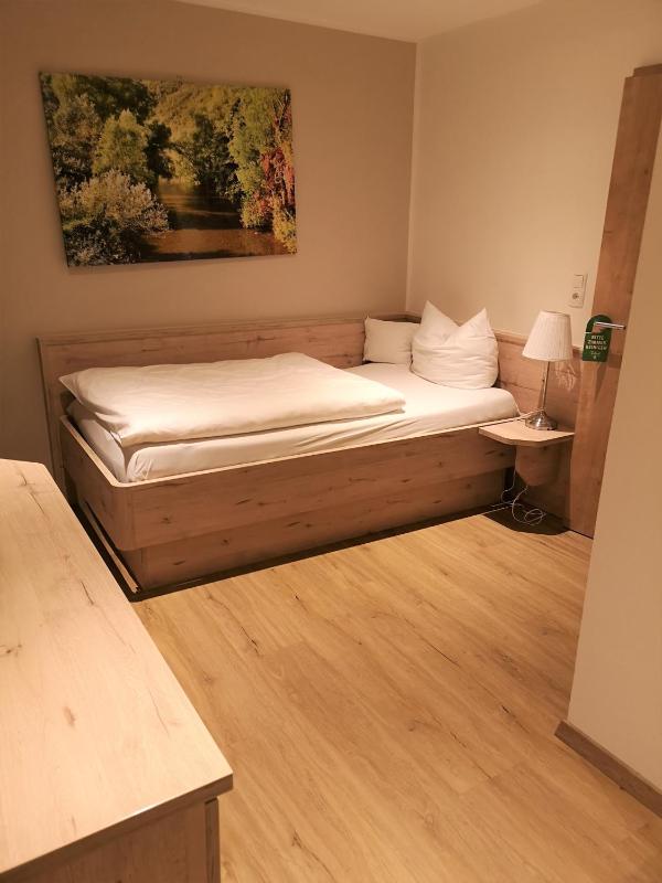 Single Room image 1