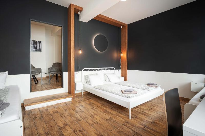 Superior Quadruple Room image 4