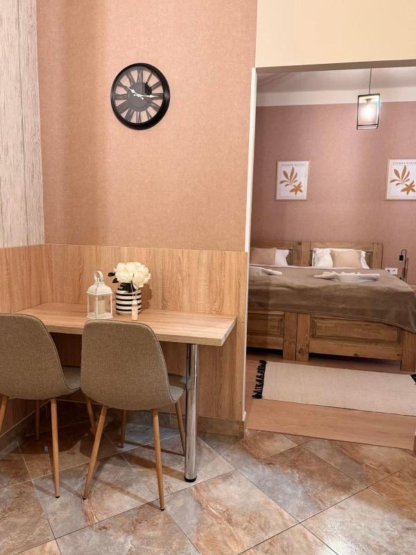 One-Bedroom Apartment image 1