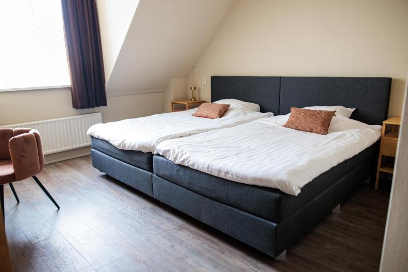 Double Room image 1