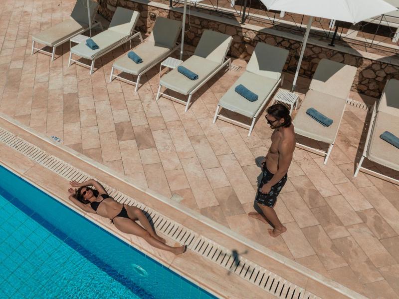 Dracos Hotel - image 15