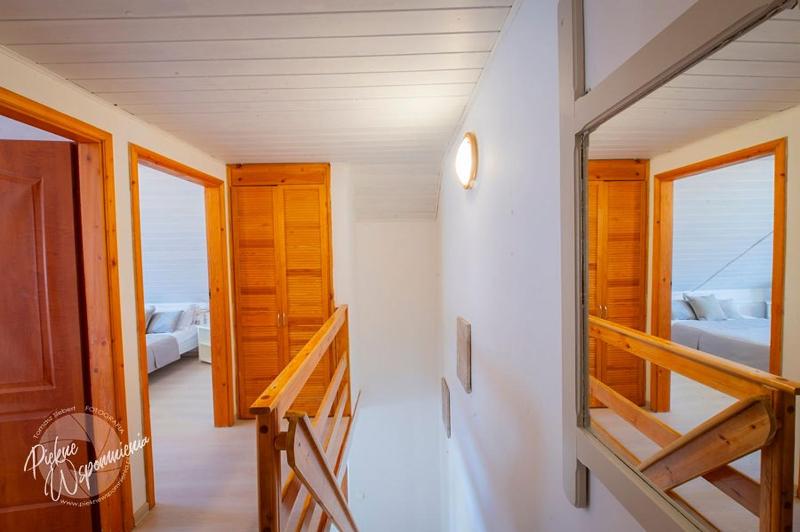 Two-Bedroom Townhouse image 2